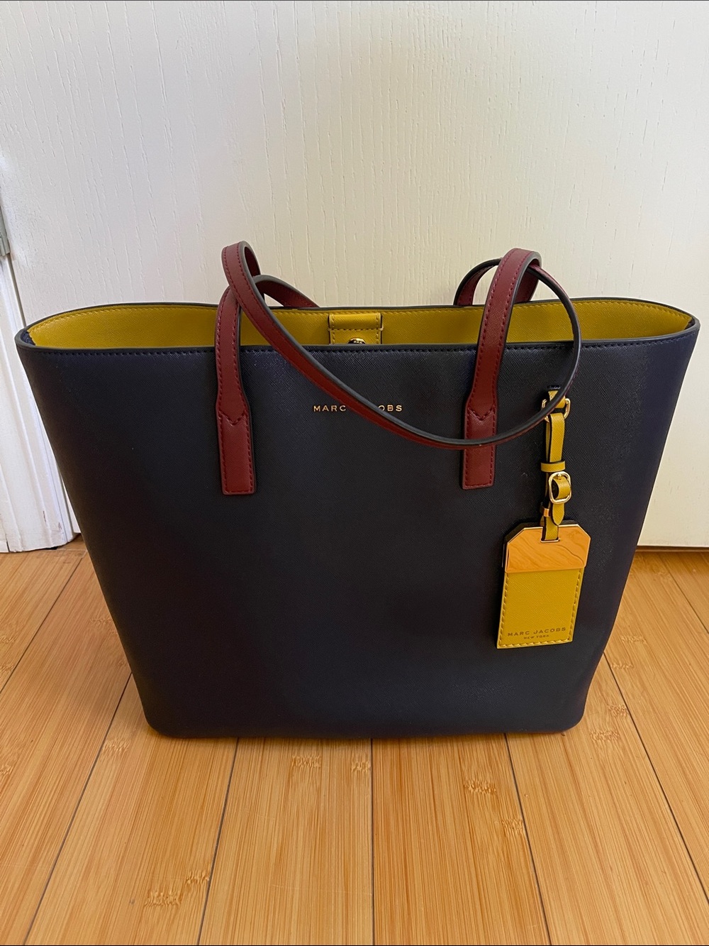 Women Authentic Marc Jacobs Navy/Yellow Tote Bag Burgundy Handles & Yellow Tag
